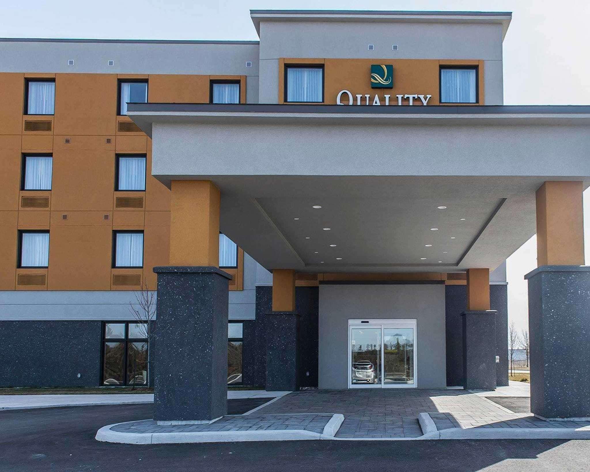 Quality Inn & Suites Kingston Zewnętrze zdjęcie